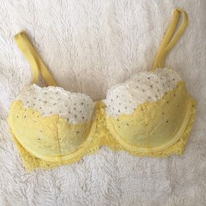 Victoria Secret yellow bra